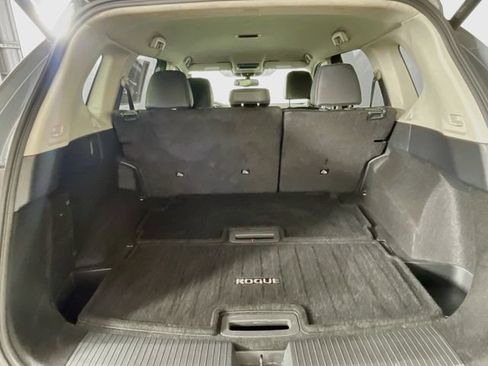 Used 2024 Nissan Rogue SL AWD/4WD image 27