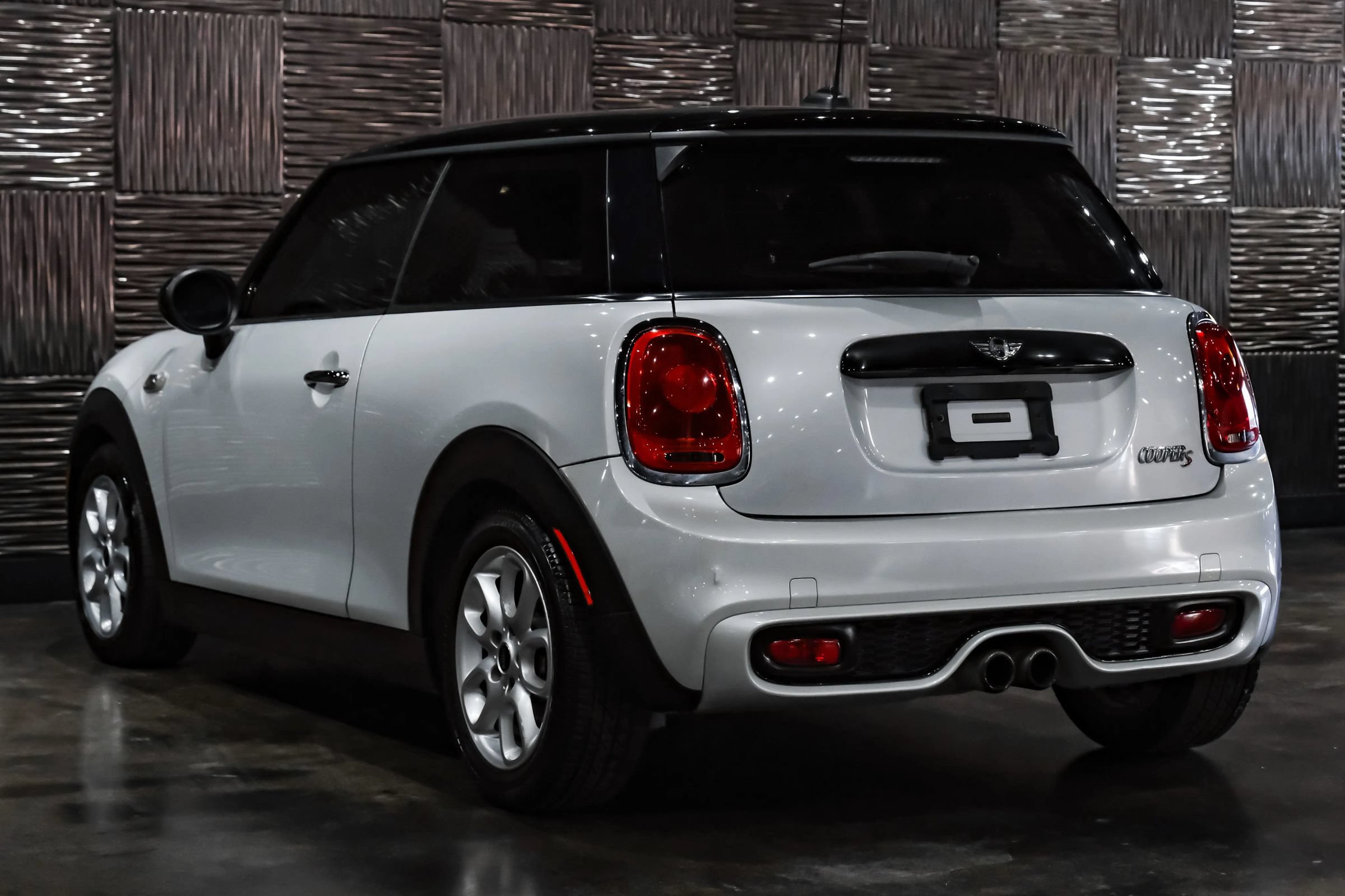Used 2015 MINI Cooper S FWD image 12