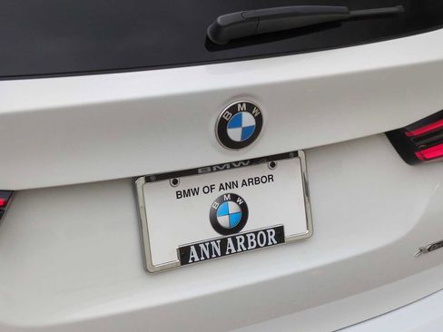 Used 2023 BMW X3 xDrive30i w/ Premium Package image 12