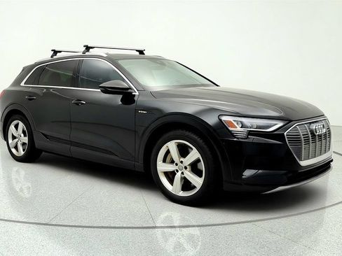 Used 2019 Audi e-tron Premium Plus AWD/4WD image 3