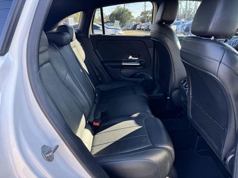 Used 2021 Mercedes-Benz GLA 250 w/ Premium Package image 11