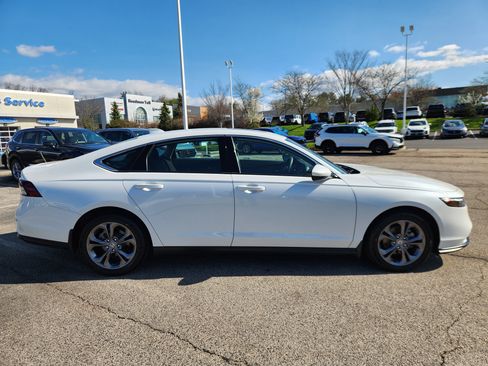 Certified 2023 Honda Accord EX image 6