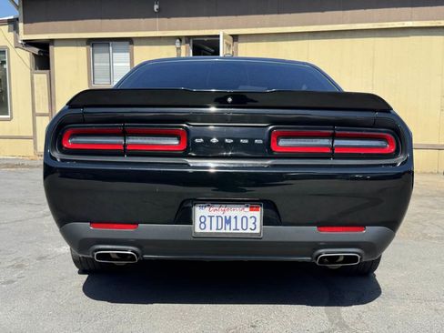 Used 2020 Dodge Challenger SXT RWD image 12