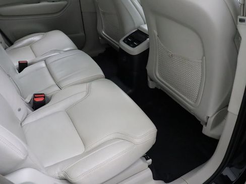 Used 2021 Volvo XC90 T8 Inscription w/ Lounge Package AWD/4WD image 37