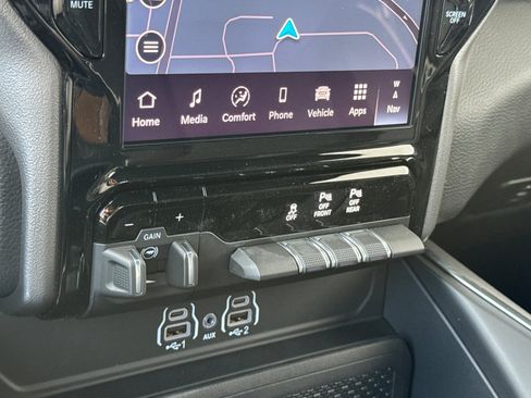 New 2026 RAM 1500 Laramie w/ Night Edition AWD/4WD image 19