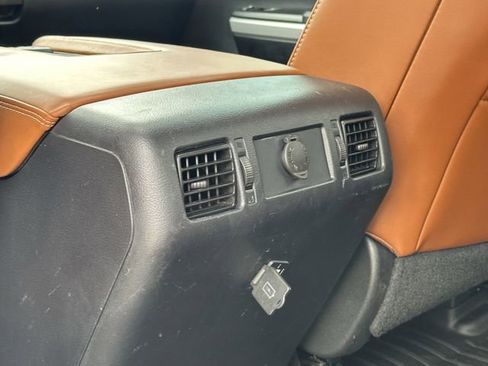 Used 2019 Toyota Tundra 1794 Edition AWD/4WD image 31