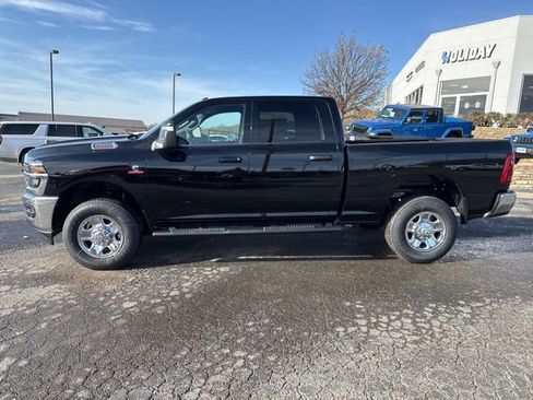 New 2026 RAM 2500 Tradesman AWD/4WD image 2
