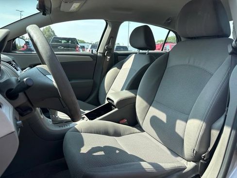 Used 2012 Chevrolet Malibu LT FWD image 5
