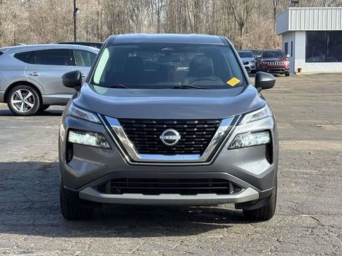 Used 2023 Nissan Rogue S image 25
