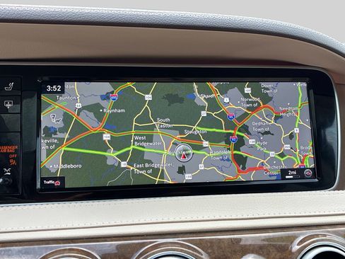 Used 2017 Mercedes-Benz S 550 4MATIC Sedan image 41