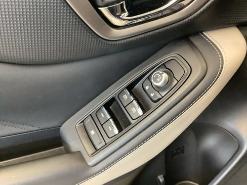 Certified 2022 Subaru Forester Limited AWD/4WD image 10