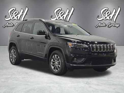 Used 2019 Jeep Cherokee Latitude Plus w/ Comfort/Convenience Group AWD/4WD image 2