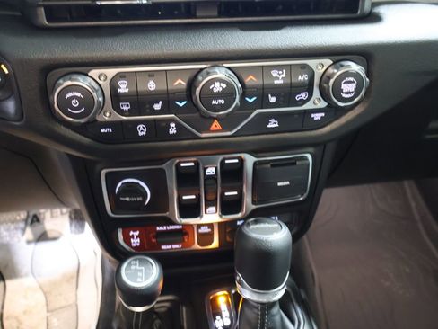 New 2026 Jeep Gladiator Willys image 19