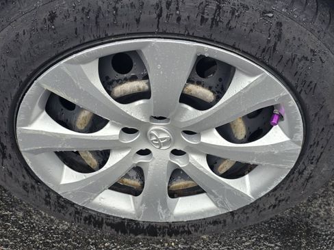 Used 2022 Toyota Corolla LE FWD image 13