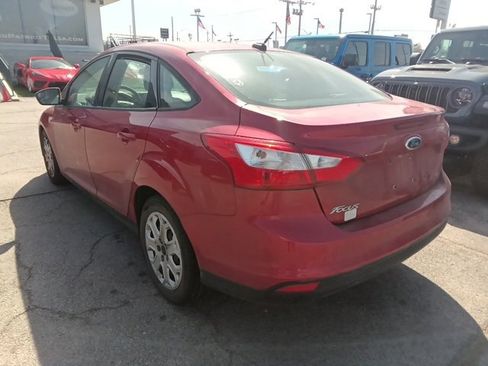Used 2012 Ford Focus SE image 4