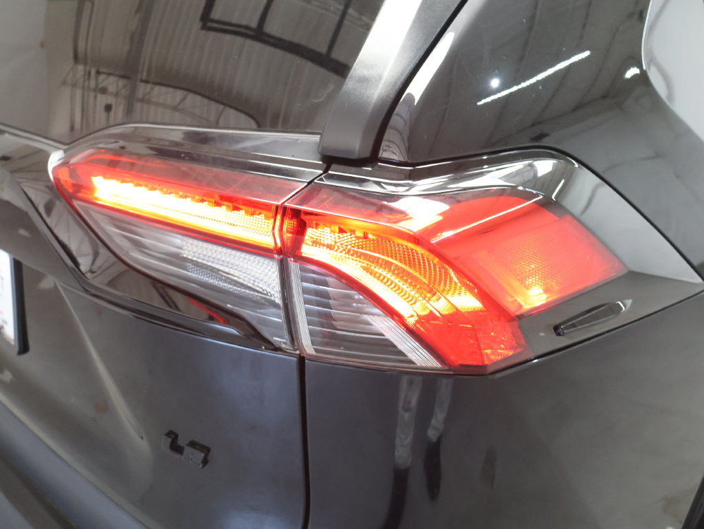 Used 2025 Toyota RAV4 LE FWD image 30