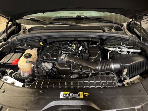 Used 2022 Jeep Grand Cherokee L Limited image 27