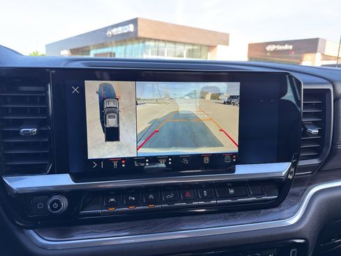 Used 2025 Chevrolet Silverado 1500 LTZ image 20