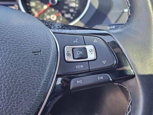 Used 2021 Volkswagen Tiguan SE R-Line image 14