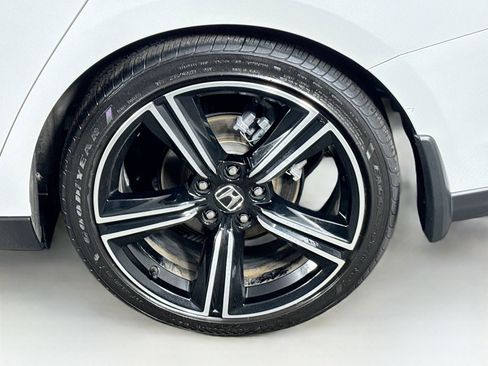 Certified 2025 Honda Accord Sport image 9