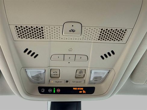 Used 2020 Cadillac XT6 Premium Luxury image 30