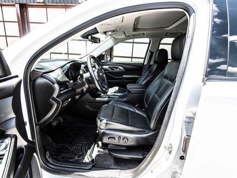 Used 2019 Chevrolet Traverse Premier w/ Redline Edition FWD image 27