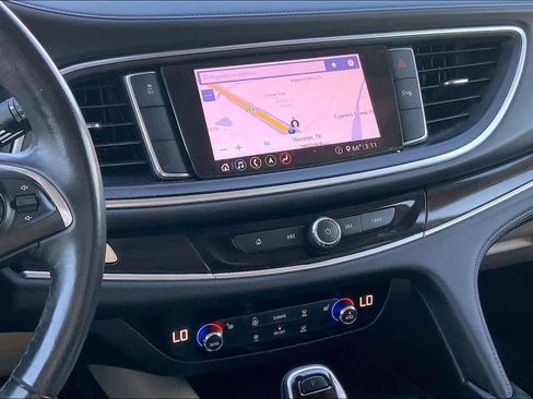 Used 2020 Buick Enclave Essence w/ Sound and Sites Package image 6