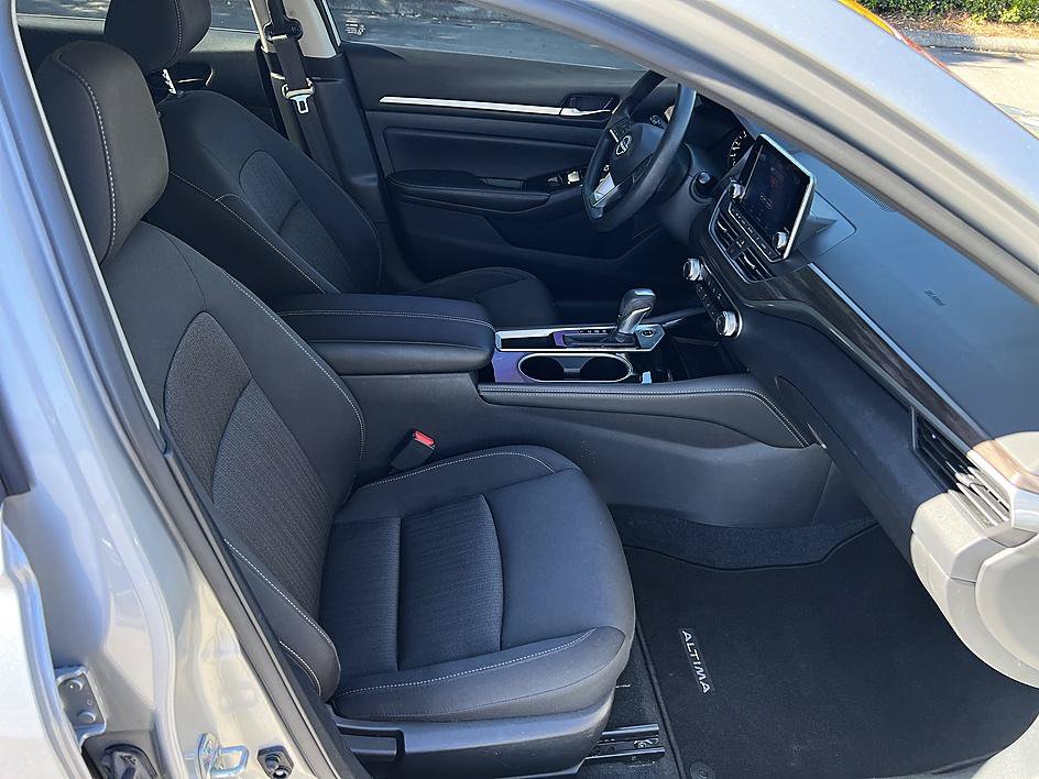 Certified 2023 Nissan Altima 2.5 SV FWD image 17