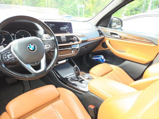 Used 2018 BMW X3 xDrive30i w/ Premium Package AWD/4WD image 2