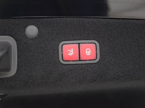 Used 2017 Mercedes-Benz S 550 S 550 image 31