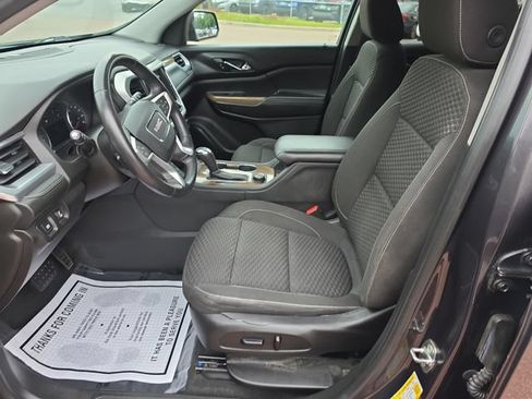 Used 2017 GMC Acadia SLE FWD image 9