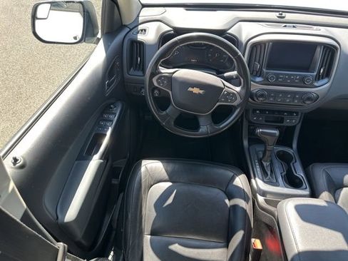 Used 2018 Chevrolet Colorado Z71 AWD/4WD image 9