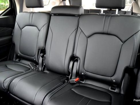 New 2026 Honda Pilot Touring image 12