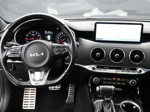 Used 2023 Kia Stinger GT-Line w/ Sun & Sound Package AWD/4WD image 11