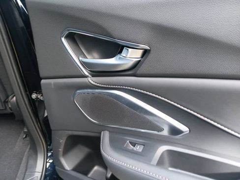 Used 2026 Acura RDX SH-AWD image 25