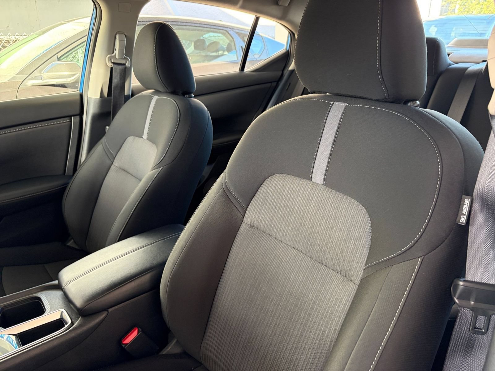 Used 2025 Nissan Sentra SV FWD image 35