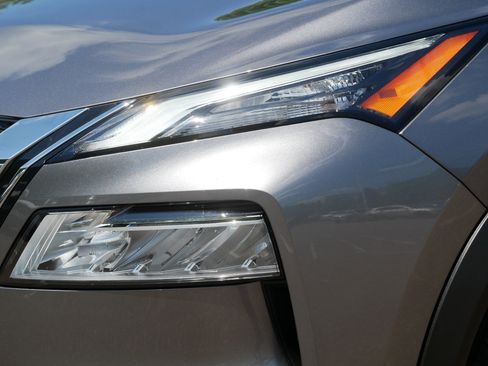 Certified 2023 Nissan Rogue SV AWD/4WD image 16