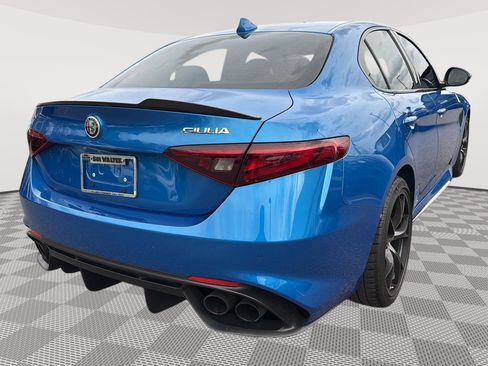 Used 2018 Alfa Romeo Giulia Quadrifoglio w/ Driver Assist Dynamic Package image 7