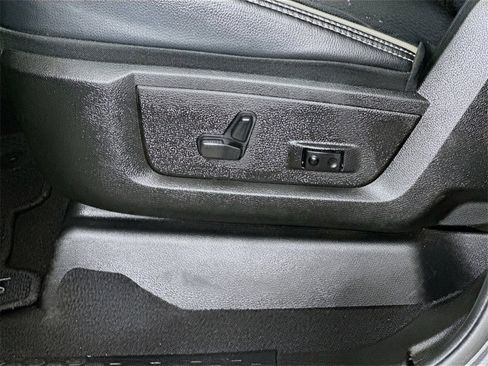 Used 2024 RAM 2500 Laramie image 23