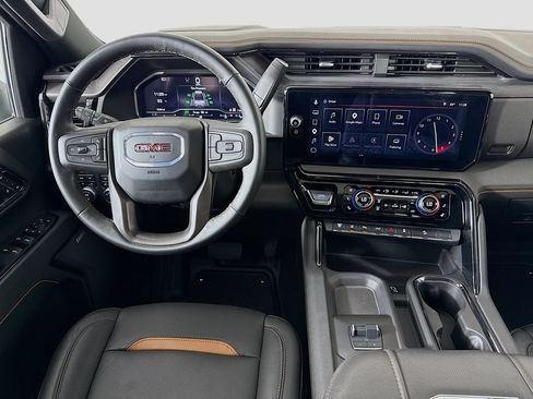 Used 2024 GMC Sierra 2500 AT4 w/ AT4 Premium Plus Package AWD/4WD image 23