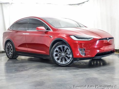 Used 2018 Tesla Model X 75D image 2