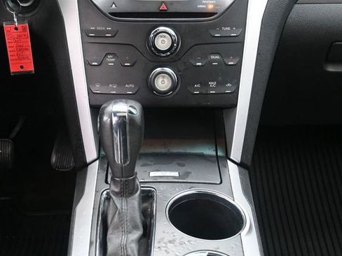 Used 2013 Ford Explorer XLT AWD/4WD image 22