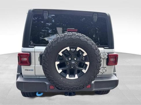 Used 2024 Jeep Wrangler Unlimited Rubicon 4xe AWD/4WD image 4