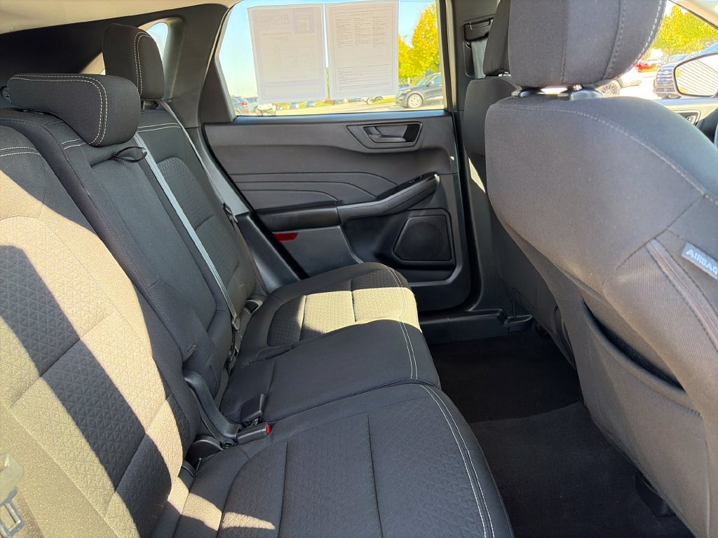 Used 2025 Ford Escape Active AWD/4WD image 32