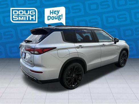 New 2025 Mitsubishi Outlander SEL Black Edition image 4