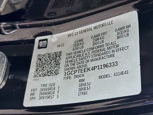 Used 2023 Chevrolet Colorado Trail Boss AWD/4WD image 36