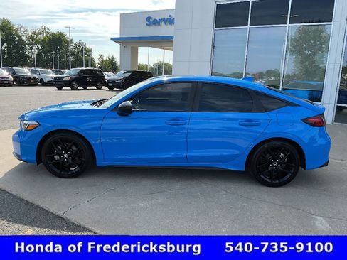 Certified 2025 Honda Civic Sport image 3