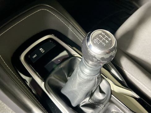 Used 2022 Toyota Corolla SE FWD image 23