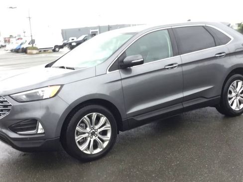 Used 2024 Ford Edge Titanium image 4