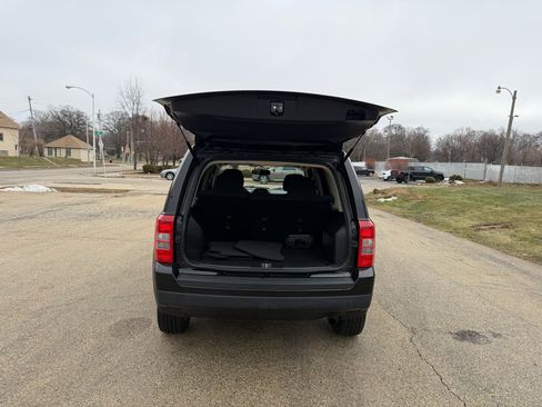 Used 2015 Jeep Patriot Latitude image 8